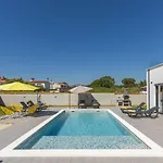 Villa Elite *