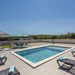 Elite Villa *
